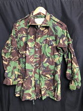 Charger l'image dans la galerie, Genuine British Army DPM Camouflages Combat Smock - Size 170/96 - The Militaria Shop
