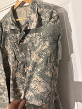 Load image into Gallery viewer, Surplus US Army ACU Combat Uniform Jacket -Size Medium-Regular - The Militaria Shop