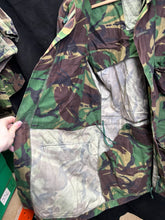 Charger l'image dans la galerie, Surplus British Army DPM Pattern Camouflaged Smock Combat-180/96 - The Militaria Shop