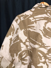 Lade das Bild in den Galerie-Viewer, Genuine NEW British Army Desert DPM Camouflaged Combat Jacket - Size 170/96 - The Militaria Shop
