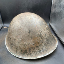 Charger l'image dans la galerie, Original WW2 British/Canadian Army Mk3 "Turtle" Combat Helmet - The Militaria Shop