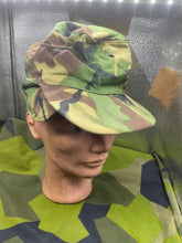 Load image into Gallery viewer, Original British Army 68 Pattern Cold Weather DPM Combat Camouflage - Size 6 3/4 - The Militaria Shop