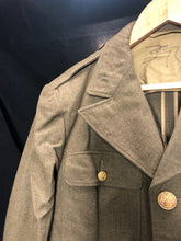 Lade das Bild in den Galerie-Viewer, Original WW2 US Army Class A Dress Jacket - Private Ryan Prop - 39" Long - The Militaria Shop