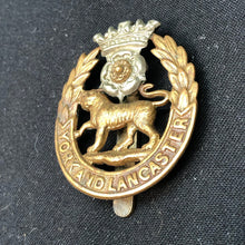 Load image into Gallery viewer, Genuine WW2 British Army Brass Cap Badge - York and Lancaster Regiment - The Militaria Shop