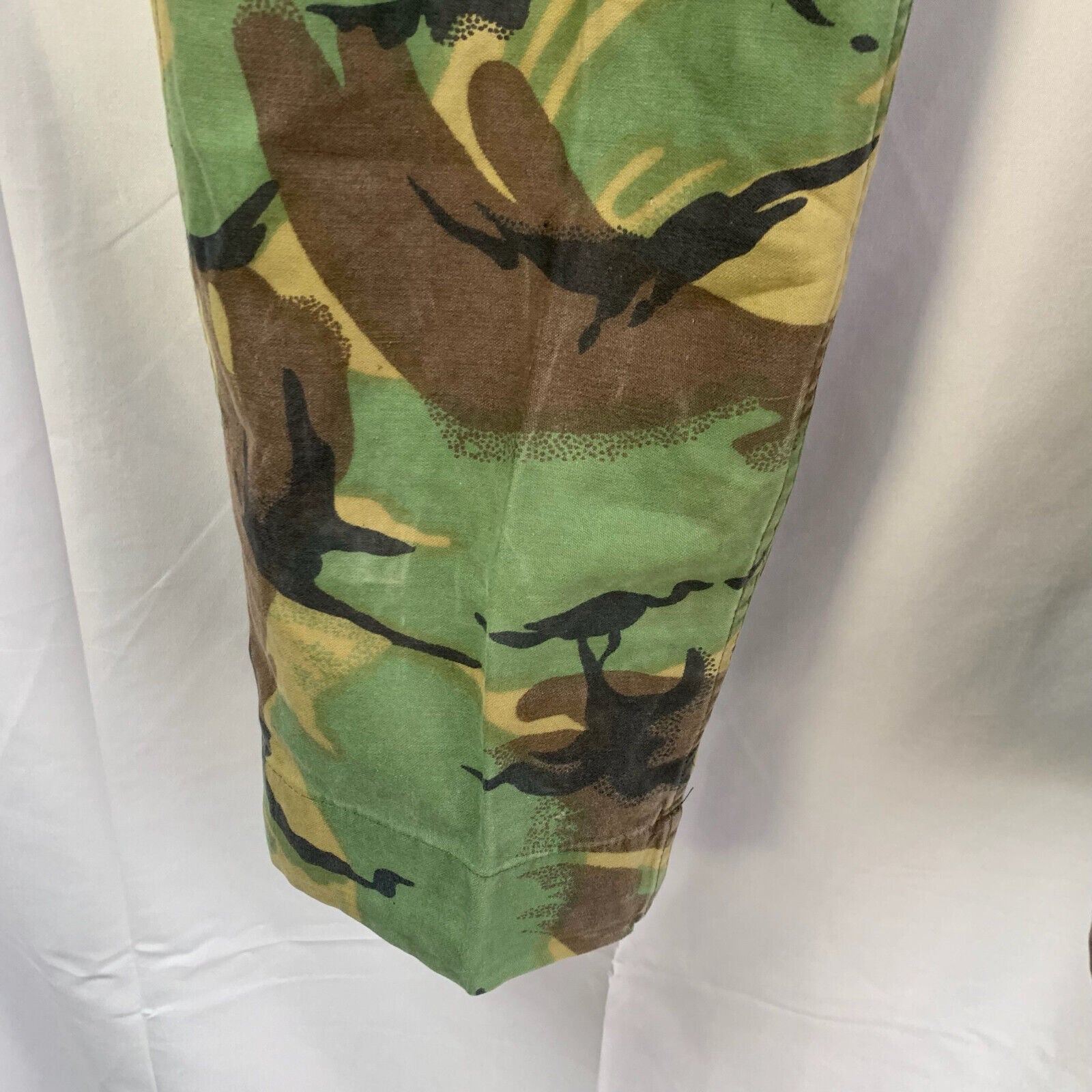 Genuine British Army 68 Pattern DPM Jungle Camouflaged Trousers - Size 30" Waist - The Militaria Shop