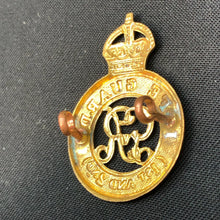 Load image into Gallery viewer, Original British Army 1st & 2nd Life Guards Cap Badge - The Militaria Shop