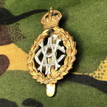 Charger l'image dans la galerie, Original WW2 British Cap Badge - Royal Army Veterinary Corps - The Militaria Shop