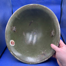 Lade das Bild in den Galerie-Viewer, Original WW2 Mk3 Canadian / British Army Turtle Helmet High Rivet - The Militaria Shop