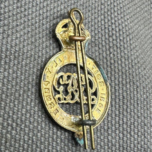 Load image into Gallery viewer, Original WW1 British Army Cap Badge - Grenadier Guards - The Militaria Shop