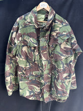 Charger l'image dans la galerie, Genuine British Army DPM Camouflaged Combat Field Jacket - Size 170/104 - The Militaria Shop