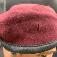 Lade das Bild in den Galerie-Viewer, Genuine British Army Airborne Forces Paratrooper Beret - Size 56 - The Militaria Shop