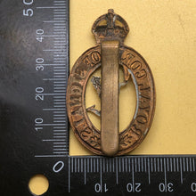 Load image into Gallery viewer, Original WW2 British Army Cap Badge - Royal Corps of Signals - The Militaria Shop