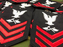 Lade das Bild in den Galerie-Viewer, Genuine US Navy Aviation Support Patch / Badge - The Militaria Shop
