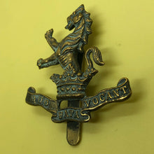 Load image into Gallery viewer, Original WW1 British Army 7th Dragoon Guards Cap Badge - The Militaria Shop