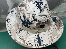 Load image into Gallery viewer, Genuine US Army Jungle Camouflage Boonie Sun Hat Hot Weather Type II - Size 6 - The Militaria Shop