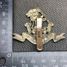 Lade das Bild in den Galerie-Viewer, Original WW2 British Army Cap Badge - The West Riding Regiment - The Militaria Shop