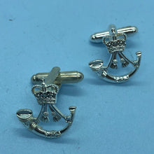 Charger l'image dans la galerie, British Army Light Infantry Regiment Cufflinks Set - The Militaria Shop