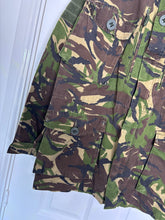 Load image into Gallery viewer, Genuine British Army DPM Camouflaged Windproof Smock -Size 170/96 - The Militaria Shop