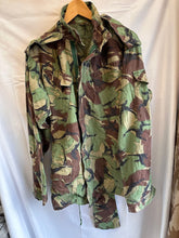 Load image into Gallery viewer, Genuine British Army Surplus DPM Camouflaged 1968 Pattern Smock - Size 7 - 38" - The Militaria Shop