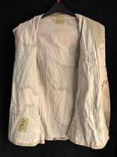 Charger l'image dans la galerie, Gulf War US Army DCU Camouflaged Combat Field Coat/Jacket - Medium/ Long - The Militaria Shop