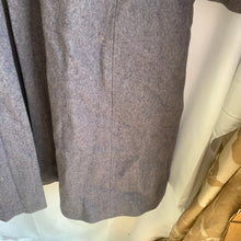 Charger l'image dans la galerie, Original British Army Foot Guards Greatcoat Other Ranks - Size 176/100 - The Militaria Shop