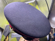 Lade das Bild in den Galerie-Viewer, Original British Army - REME Cap & Badge - Size 56cm - The Militaria Shop