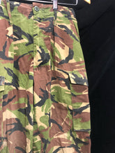Charger l'image dans la galerie, Genuine British Army Surplus DPM Camouflaged Trousers - Size 28" Waist - The Militaria Shop