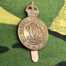 Load image into Gallery viewer, Original WW1 British Cap Badge - 7th Queen's Own Hussars - The Militaria Shop