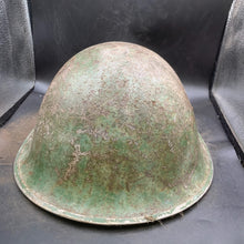 Lade das Bild in den Galerie-Viewer, Original WW2 British/Canadian Army Mk3 Turtle Combat Helmet - The Militaria Shop