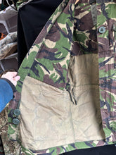 Load image into Gallery viewer, British Army DPM Camouflaged jacket Smock Windproof -Size 170/96 - The Militaria Shop