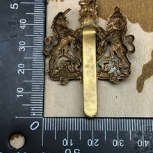 Charger l'image dans la galerie, Original WW1 / WW2 British Army General Service Corps Cap Badge - The Militaria Shop