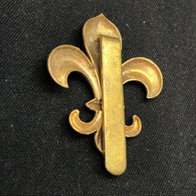Charger l'image dans la galerie, Original WW2 British Army Cap Badge - Manchester Regiment - The Militaria Shop