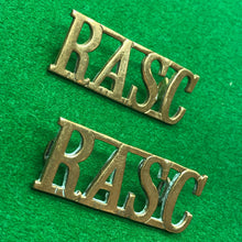 Load image into Gallery viewer, Original WW2 British Army RASC Royal Army Service Corps Brass Shoulder Titles - The Militaria Shop