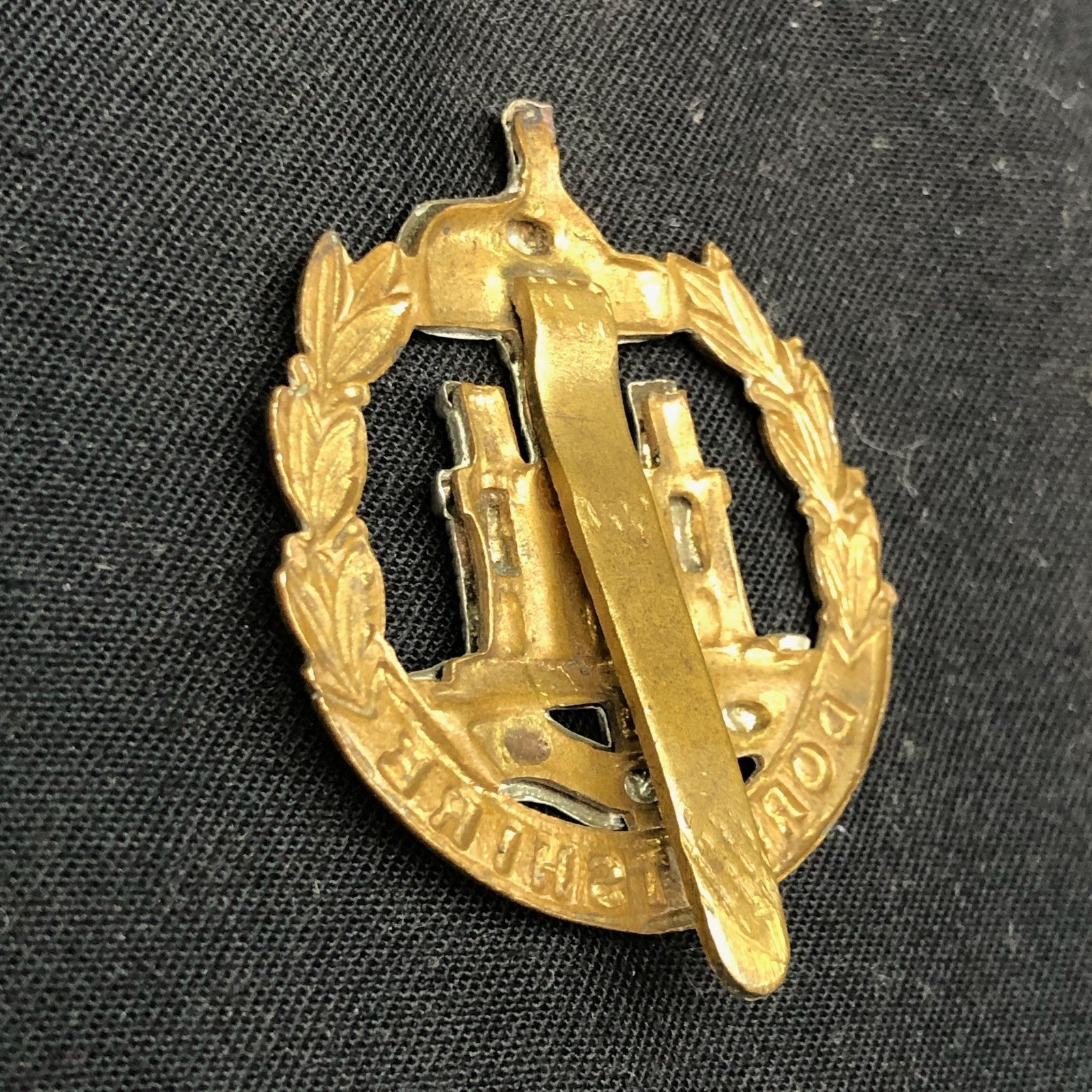 Original British Army Cap Badge - Dorset Regiment - The Militaria Shop