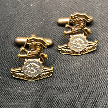 Charger l'image dans la galerie, British Army Yorkshire Regiment Cufflinks Set - The Militaria Shop