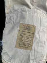 Lade das Bild in den Galerie-Viewer, Gulf War US Army DCU Camouflaged Combat Field Coat/Jacket - Medium/Regular - The Militaria Shop