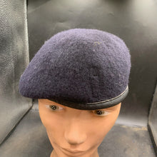 Lade das Bild in den Galerie-Viewer, Genuine British Army Forces All Regiment Wool Beret - Size 62 - The Militaria Shop