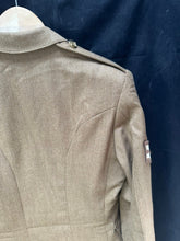 Charger l'image dans la galerie, British Army Surplus No.2 Service Dress Jacket - RDG Dragoons - Size 170/100/84 - The Militaria Shop