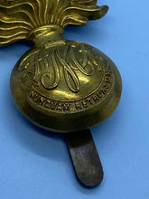 Load image into Gallery viewer, Original Canadian Army Les Royal Monts Fusiliers Cap Badge Post 1953 - The Militaria Shop
