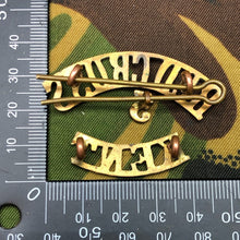 Load image into Gallery viewer, Original WW1 British Army Red Cross Shoulder Title - Kent - The Militaria Shop