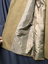 Lade das Bild in den Galerie-Viewer, Grade 1 Used British Army No.2 Dress Uniform Jacket - Size 170/104/88 - The Militaria Shop