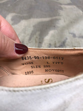 Load image into Gallery viewer, Genuine British Army Women's White Summer Shoes - WW2 Pattern - Size UK 5 L - The Militaria Shop