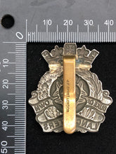 Lade das Bild in den Galerie-Viewer, Original WW1/WW2 British Army The Duke of Lancaster's Own Yeomanry Title Badge - The Militaria Shop