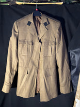 Charger l'image dans la galerie, Grade 1 British Army FAD No2 Dress Uniform Jacket - Size 188/92/72 - The Militaria Shop