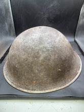 Lade das Bild in den Galerie-Viewer, Original WW2 British/Canadian Army Mk3 Turtle Combat Helmet - The Militaria Shop