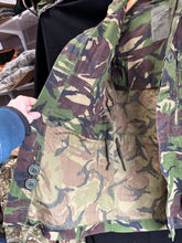 Load image into Gallery viewer, British Army DPM Camouflaged jacket Smock Windproof -Size 160/88 - The Militaria Shop