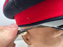 Lade das Bild in den Galerie-Viewer, Genuine British Army Peaked Cap - Royal Artillery - Size 55cm - The Militaria Shop