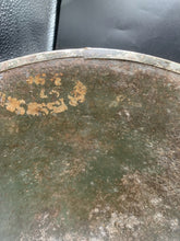 Lade das Bild in den Galerie-Viewer, Original WW2 British/Canadian Army Mk3 Turtle Combat Helmet - The Militaria Shop