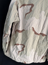 Lade das Bild in den Galerie-Viewer, Gulf War US Army DCU Camouflaged Combat Field Coat/Jacket - 44 inch Chest - The Militaria Shop