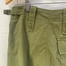 Charger l'image dans la galerie, Genuine British Army Surplus Lightweight Men's Trousers - Size 72/80/96 - The Militaria Shop
